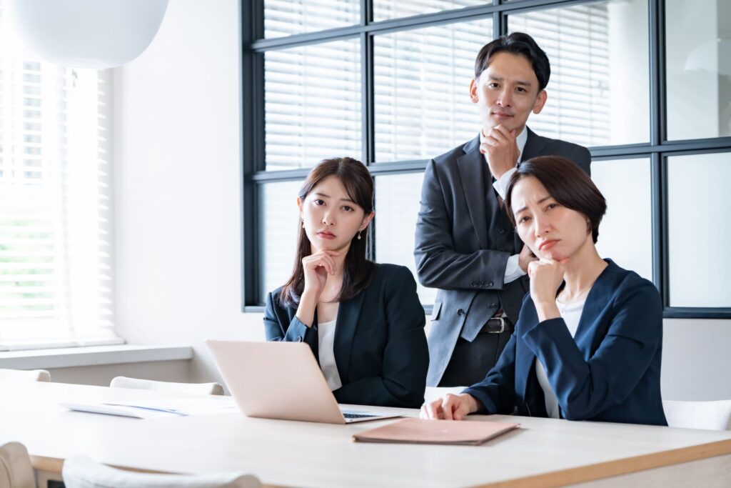 副業や兼業を許可すべき？副業・兼業における勤怠管理とルールについてのアイキャッチ画像
